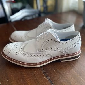 NWOT Men’s White Dress Shoe Kenneth Cole